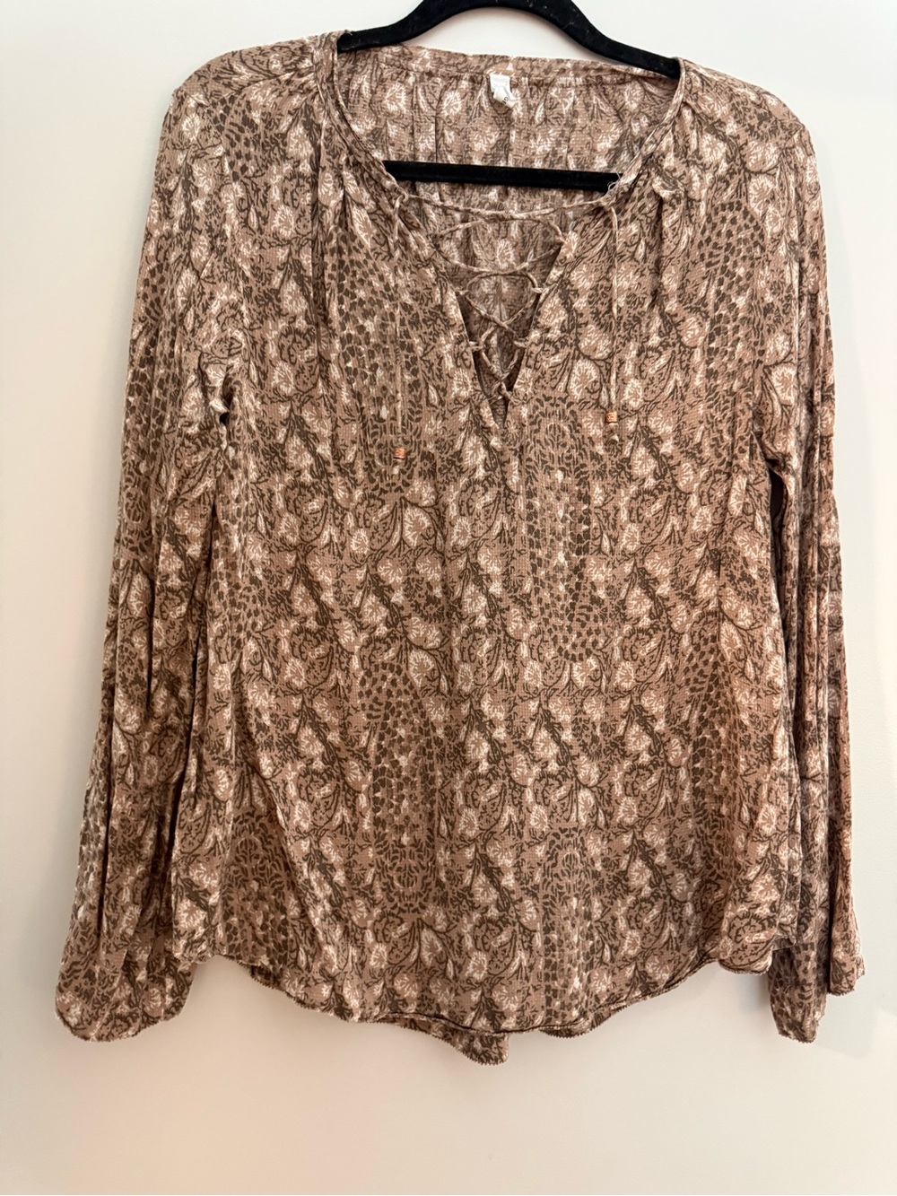 Boho Lace-Up Long-Sleeve Print Top - Taupe Brown